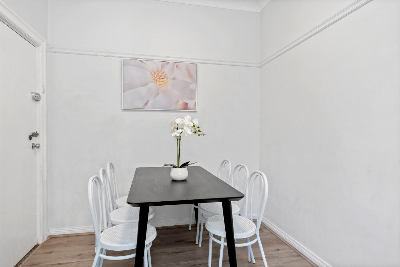 Burwood Newly Renovated 2 Bedroom Apartment Sydney Eksteriør bilde